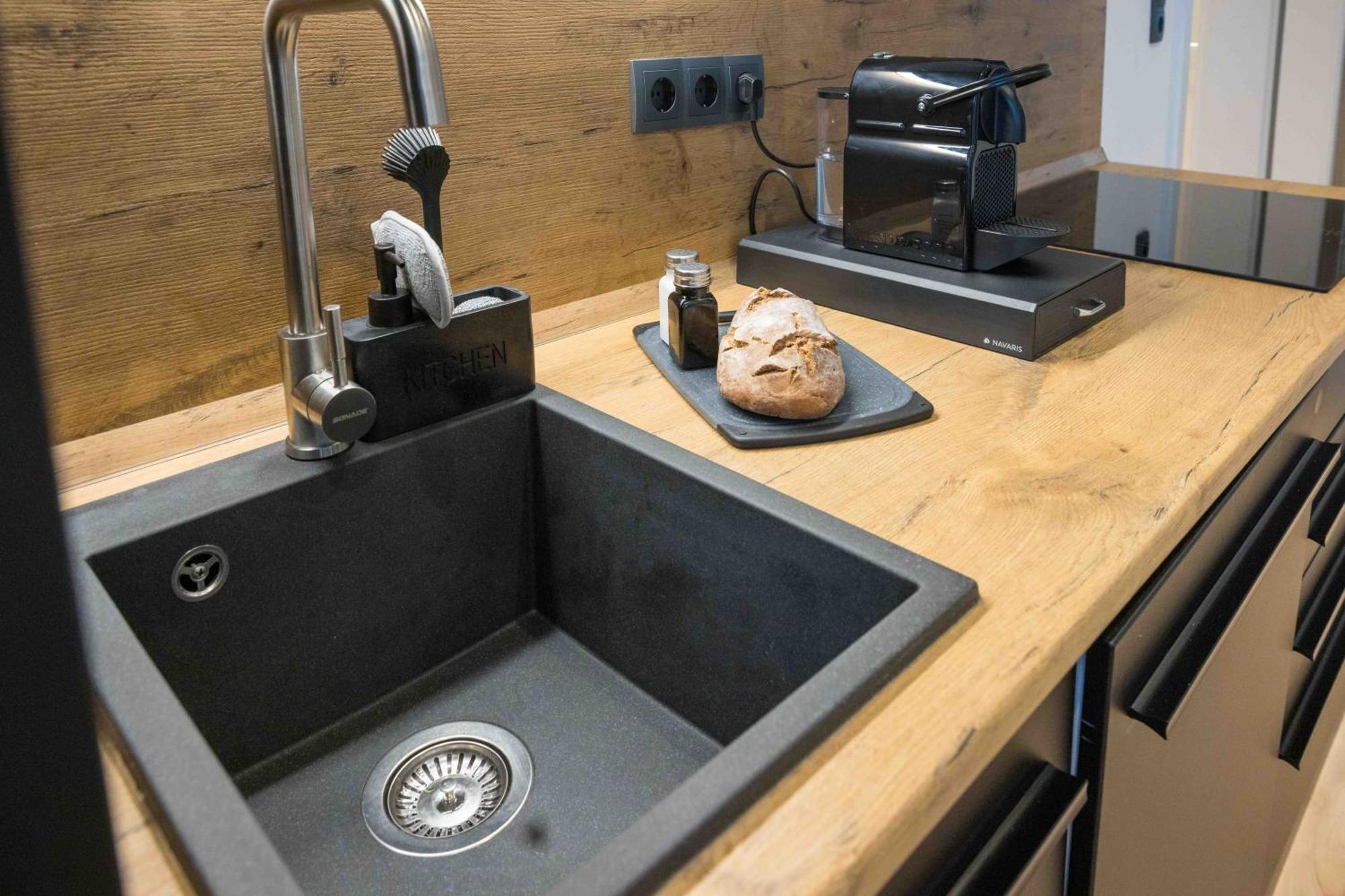 Schillerapartment Hof, Kueche, 24H Digital-Checkin, Parkplatz, Wlan250Mbit Eksteriør billede