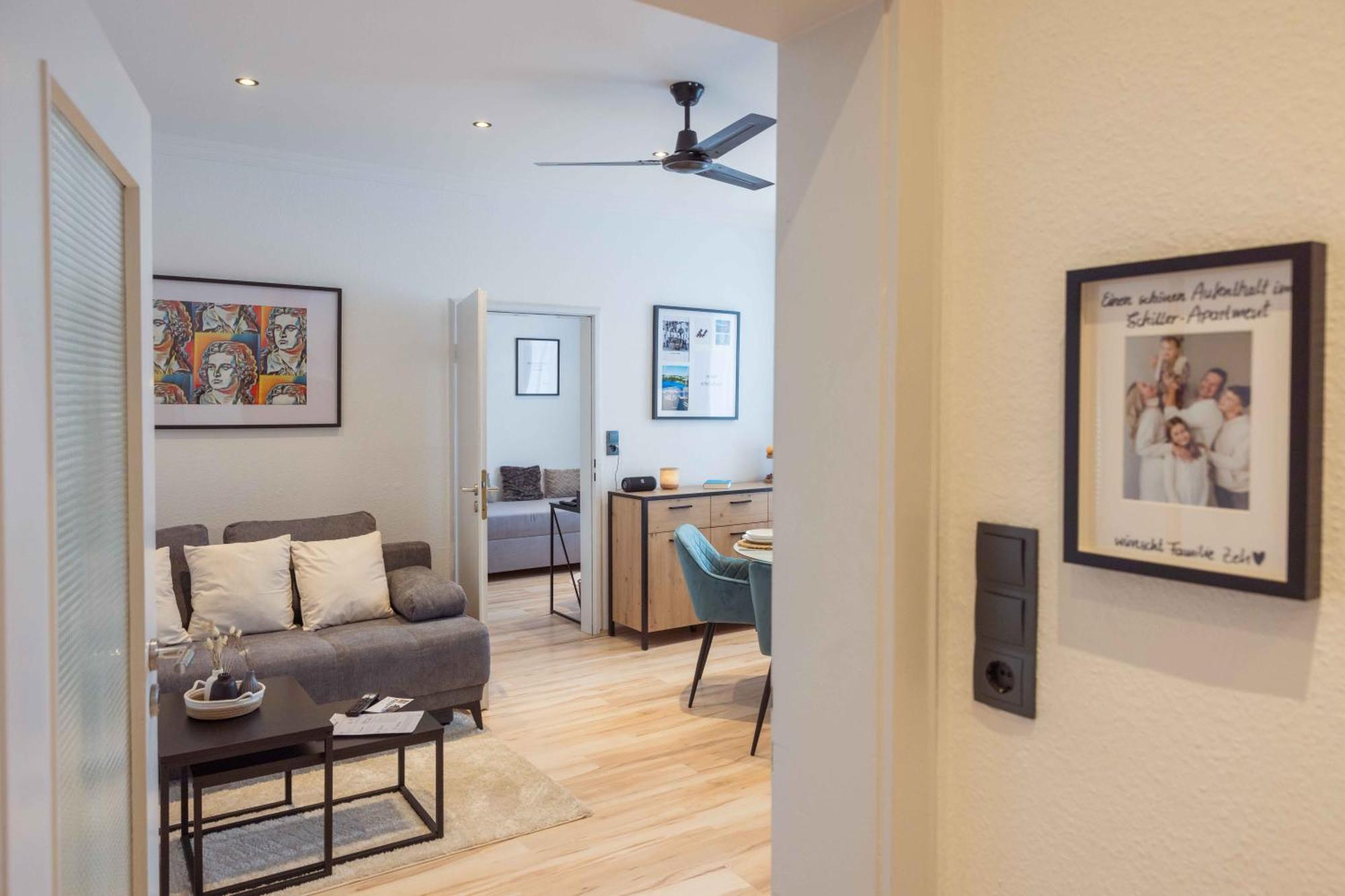 Schillerapartment Hof, Kueche, 24H Digital-Checkin, Parkplatz, Wlan250Mbit Eksteriør billede