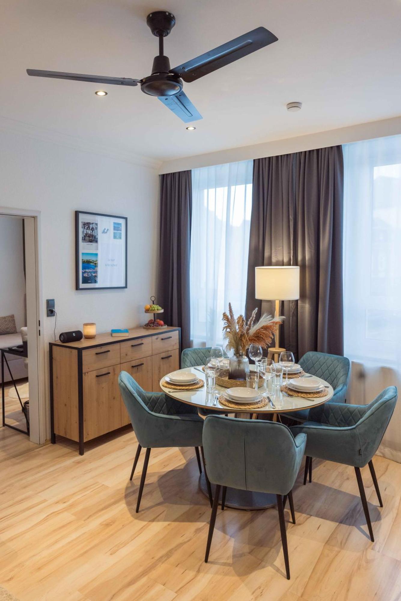 Schillerapartment Hof, Kueche, 24H Digital-Checkin, Parkplatz, Wlan250Mbit Eksteriør billede